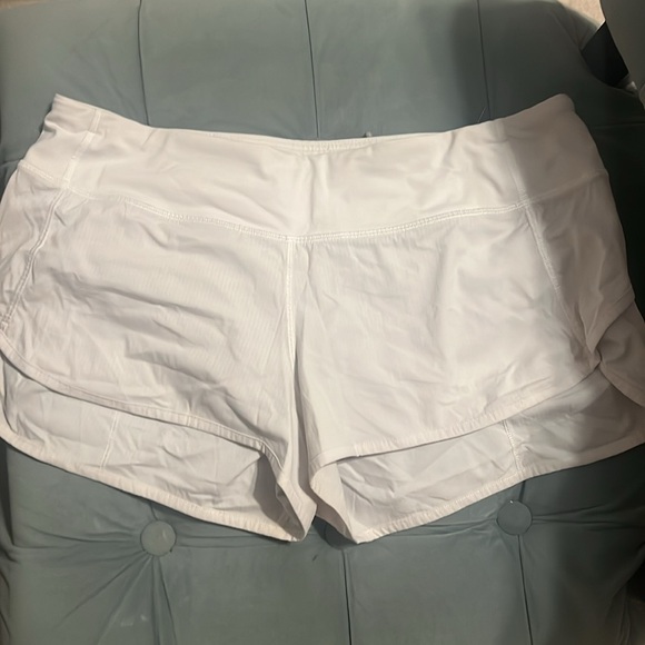 Lululemon shorts - Picture 2 of 4